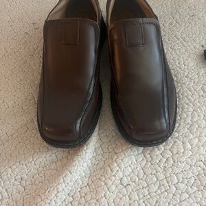 Dockers Dark Brown Leather Loafers size 8 boys slip on dress shoes nwot